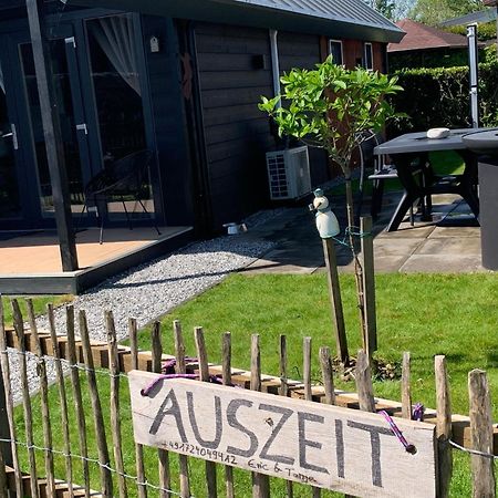 Tiny Haus Auszeit Am See Lathum Esterno foto