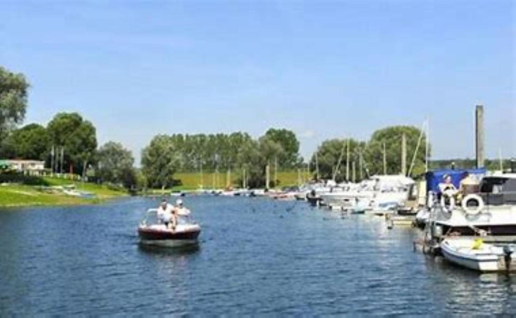 Tiny Haus Auszeit Am See Lathum Esterno foto