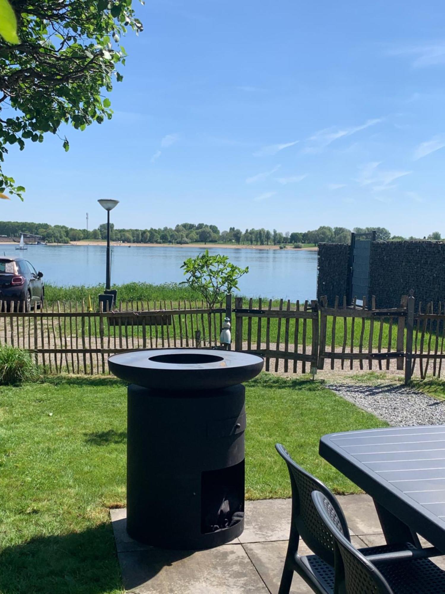 Tiny Haus Auszeit Am See Lathum Esterno foto