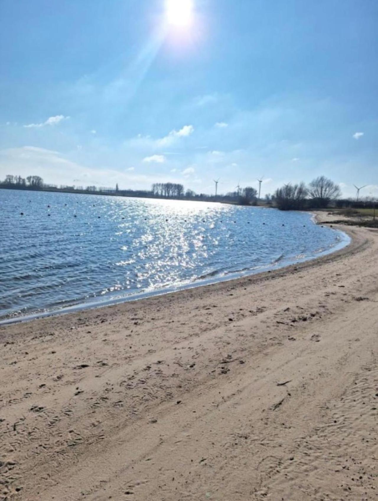 Tiny Haus Auszeit Am See Lathum Esterno foto